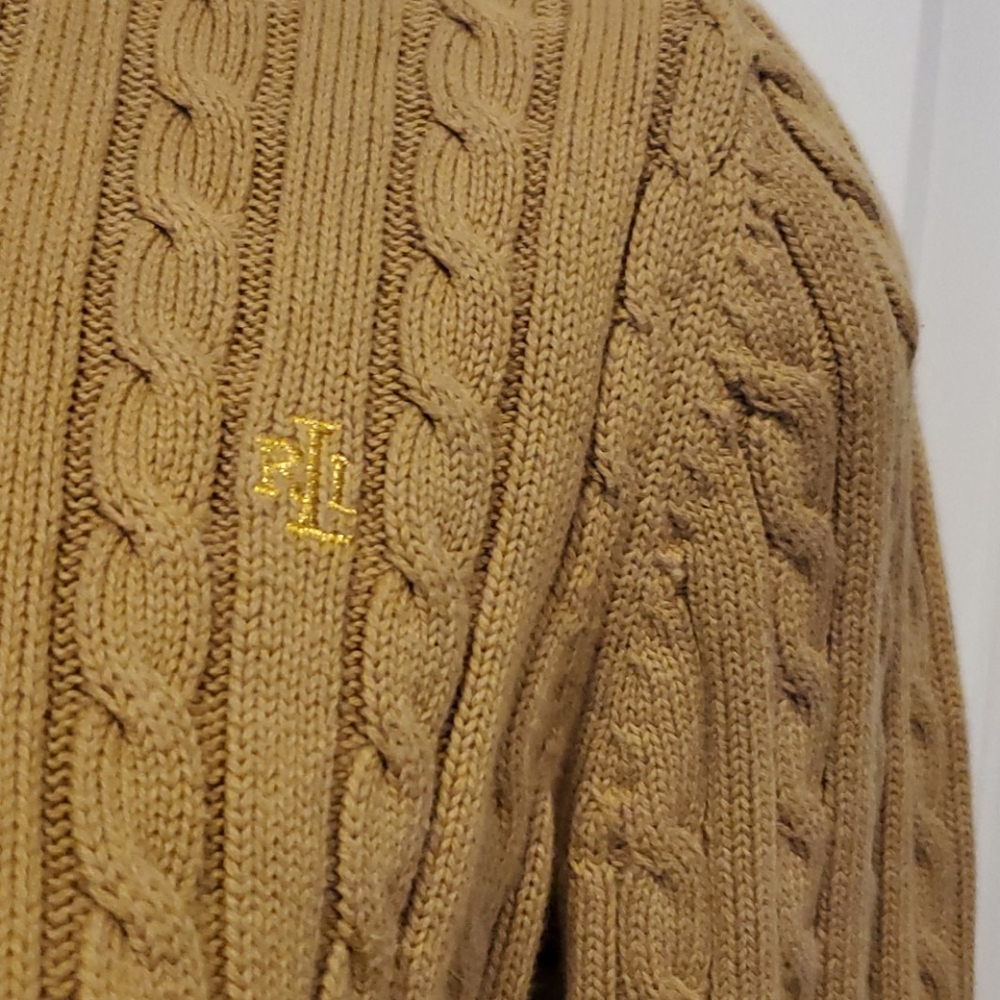Sweater - Picture 2 of 6